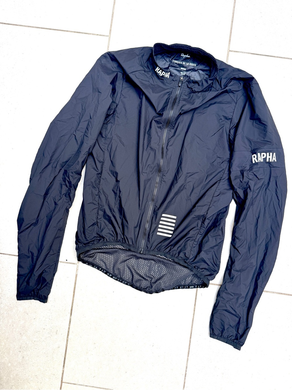Rapha Pro Team Lightweight Wind Jacket (black), size Medium
